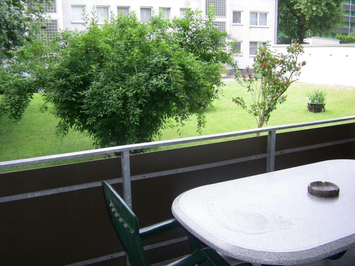 Uni Essen Apartment Exterior foto