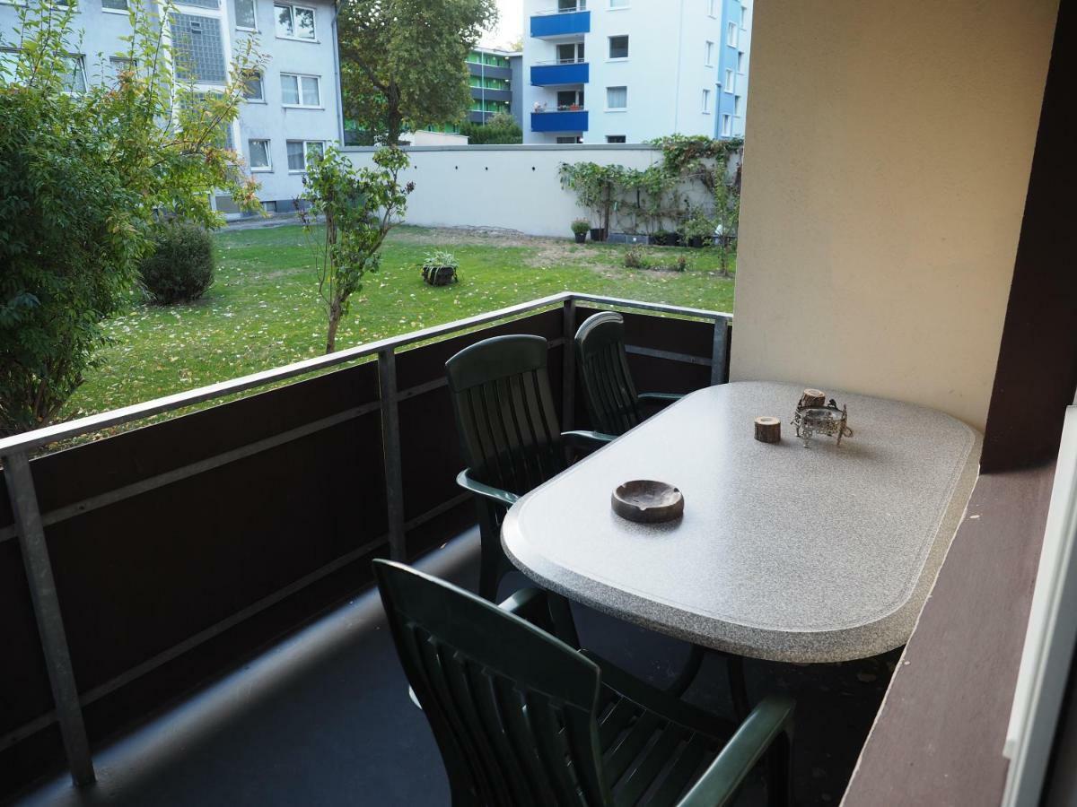 Uni Essen Apartment Exterior foto